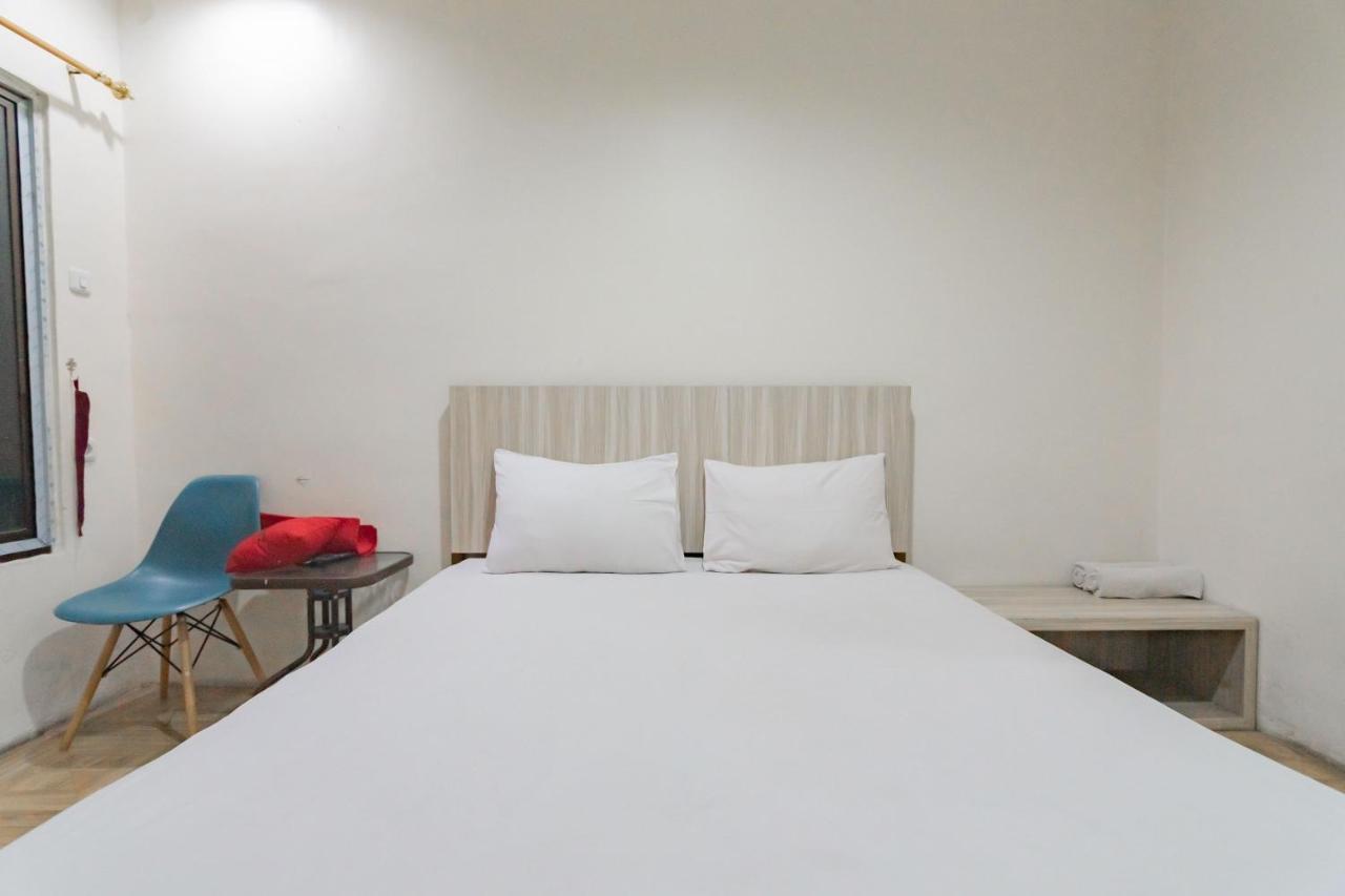 RedDoorz Syariah at Cigadung Raya Street Hotel Bandung Bagian luar foto