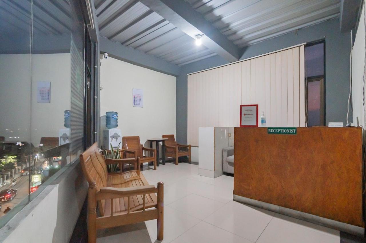 RedDoorz Syariah at Cigadung Raya Street Hotel Bandung Bagian luar foto