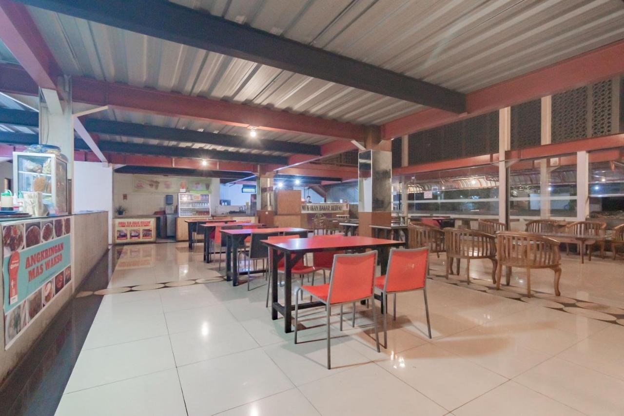 RedDoorz Syariah at Cigadung Raya Street Hotel Bandung Bagian luar foto