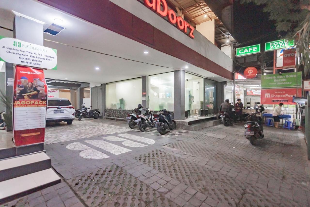 RedDoorz Syariah at Cigadung Raya Street Hotel Bandung Bagian luar foto